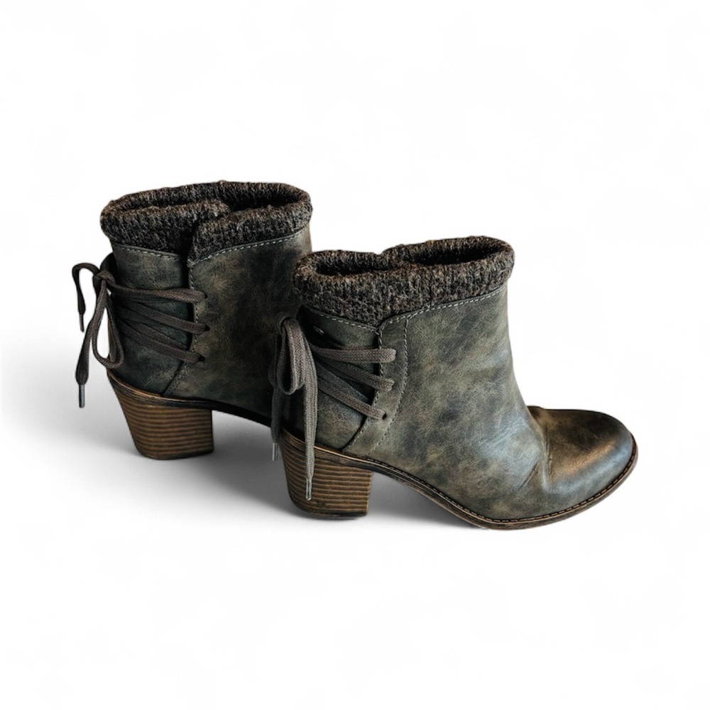 Roxy Surf Co. Sherpa lined tie back detail zip up ankle boot bootie shoes
